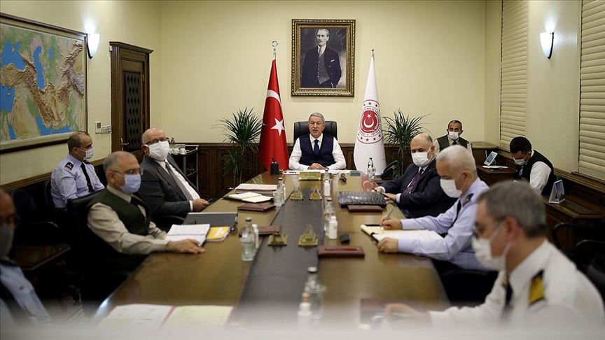 Akar: Yunanistan şımarıklıktan, bencillikten vazgeçmeli