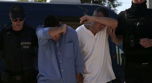 Yunanistan'da FETÖ üyesi 3 kişi sahte Yunan kimliğiyle yakalandı