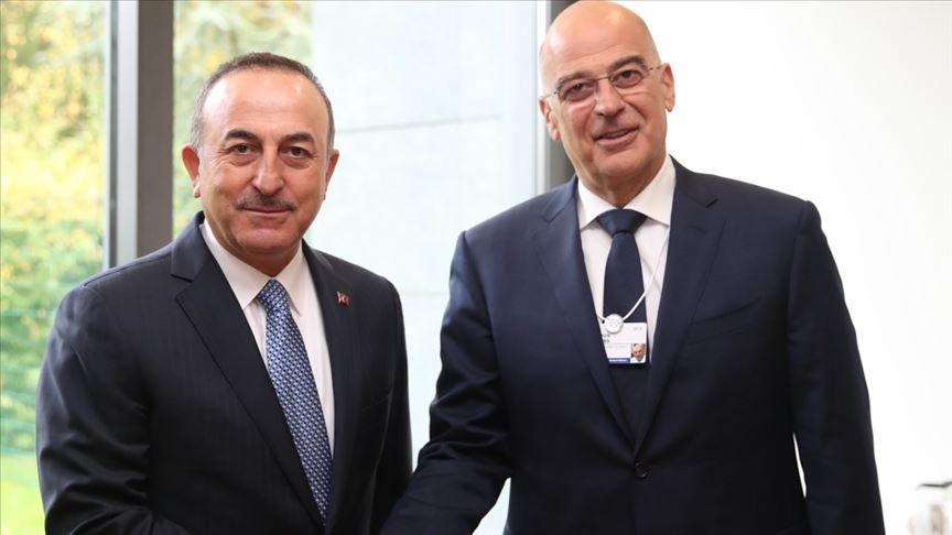 Türkiye ve Yunanistan dışişleri bakanları telefonda görüştü