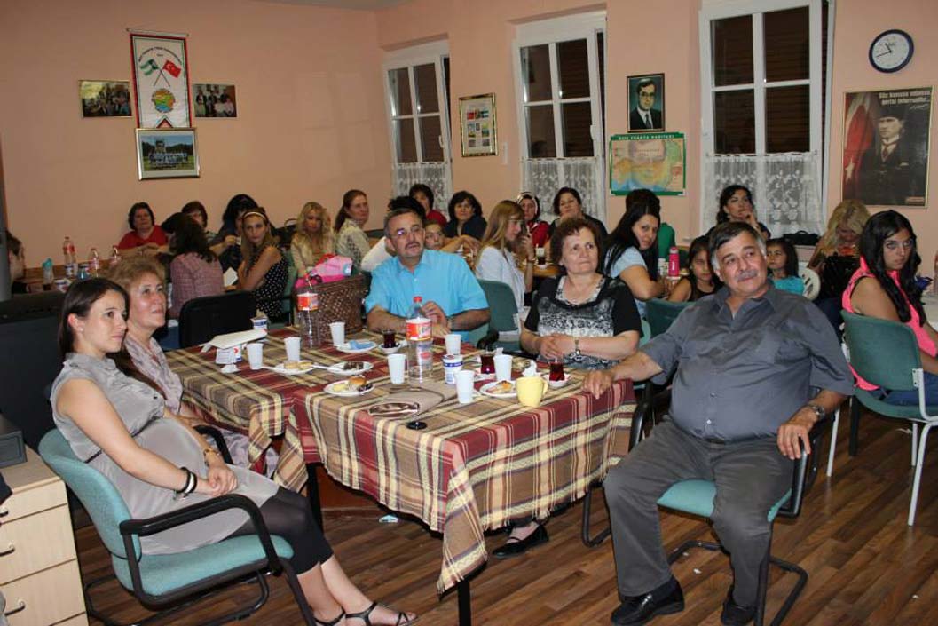 Batı Trakya Türkler Fürth’te iftar yemeğinde bir araya geldi