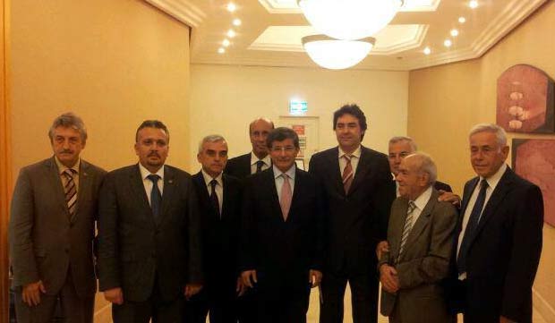 T.C. Dışişleri Bakanı Davutoğlu BTTDD heyetini kabul etti