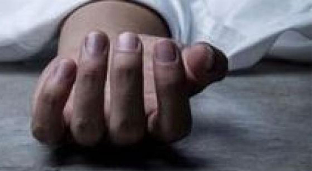 İntihar etmek için kendini defalarca bıçakladı