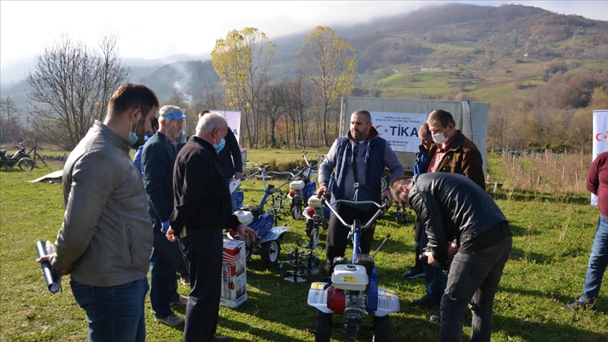 TİKA'nın Karadağ'da tarım ve istihdama desteği sürüyor