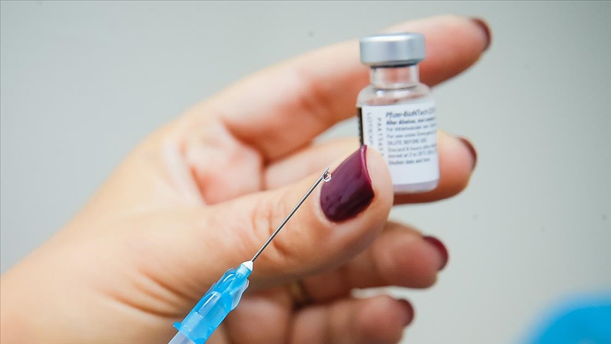 Avrupa İlaç Ajansı, Kovid-19’a karşı Pfizer aşısını onayladı