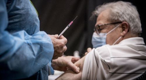 Avrupa'da Kovid-19 aşısı savaşları yaşanıyor