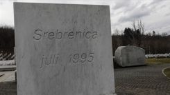 Soykırımla hatırlanan Srebrenitsa'da halk yeniden sandığa gidecek