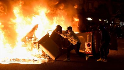 İspanya sokakları yanmaya devam ediyor