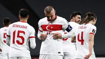 Türkiye Hollanda'ya gol oldu yağdı