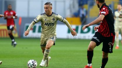 Fenerbahçe’ye Yunanistan’dan kötü haber