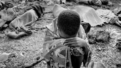 Macron'a, Ruanda soykırımına ilişkin sunulan rapor Fransa'nın sorumluluğunu vurguluyor