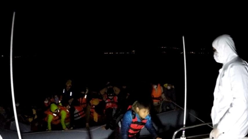 Yunanistan'dan Türk kara sularına geri itilen 220 sığınmacı kurtarıldı