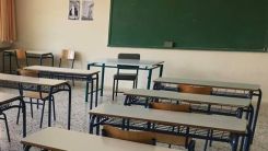 Yunanistan'da okulların açılması 12 Nisan'ı bulacak