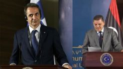 Libya Başbakanı Dibeyde konuştu, Miçotakis'in yüzü şekilden şekle girdi