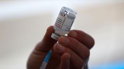 Moderna'nın Kovid-19 aşısı, Pfizer-BioNTech'den daha çok yan etkiye yol açıyor