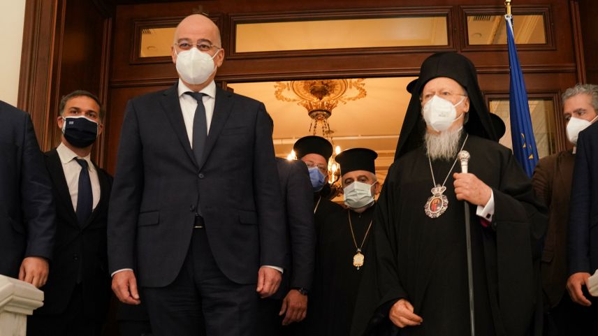 Dendias, Fener Rum Patriği Bartholomeos'la görüştü