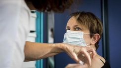 Dünya genelinde 1 milyar 414 milyondan fazla doz Kovid-19 aşısı yapıldı