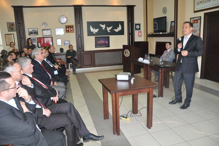 B.T.A.Y.T.D Kadınlar Kolu ‘Aile İçi Kaliteli İletişim’ konulu seminer düzenledi