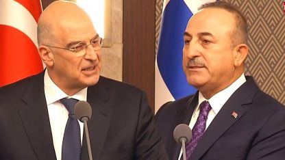 Çavuşoğlu’nun ziyareti öncesi Yunan medyasından provokatif haberler