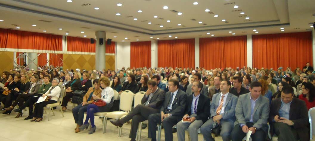 İskeçe'de `Aile İçi Kaliteli İletişim’ konusunda seminer düzenledi