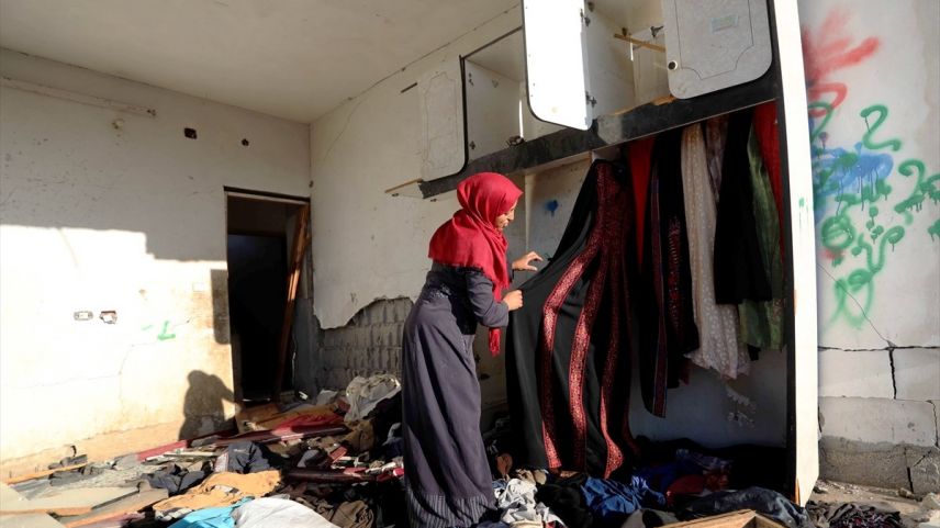 Filistinliler harabeye dönen evlerine geri döndü