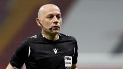 Cüneyt Çakır, Avrupa şampiyonaları tarihinde en çok maç yöneten hakem olarak tarihe geçti