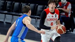 Türkiye, FIBA Erkekler Olimpiyat Elemeleri yarı finalinde Yunanistan'la karşılaşacak