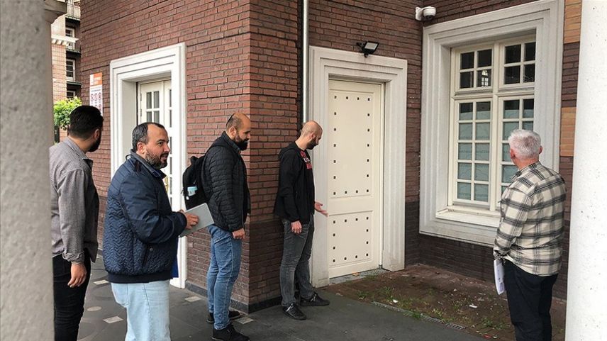 Hollanda'da Amsterdam Ayasofya Camisi'ne saldırı