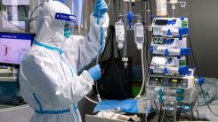 Yunanistan'ın yeni vakaları bugün de yüksek açıklandı