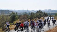 Avrupalı gençler Kızılcahamam'da pedal çevirdi