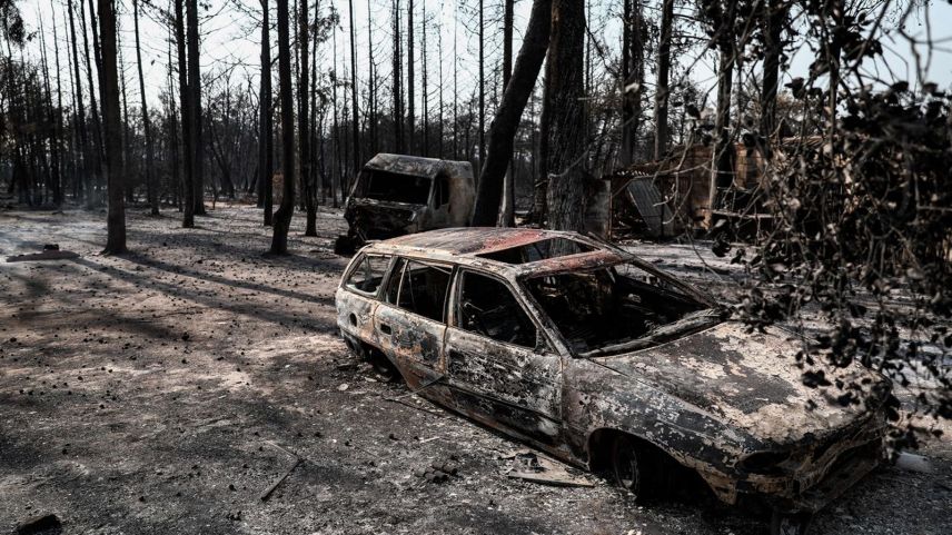 Varibobi'deki yangın kontrol altına alındı: 12 bin 500 dönüm alan küle döndü