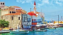 Girit Adası'nda gece sokağa çıkma yasağı getirildi