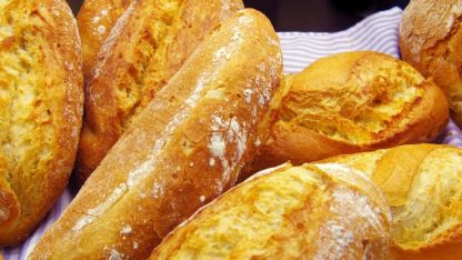Το ψωμί στην Ελλάδα έχει τη 12η ακριβότερη τιμή στους 27