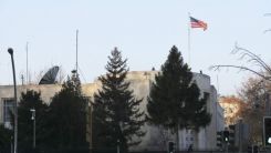 ABD'yi protesto eden Afgan göçmen kendini yakmak istedi