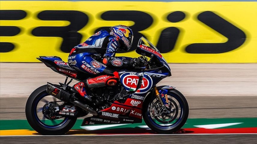 Toprak Razgatlıoğlu Fransa'da birinci oldu