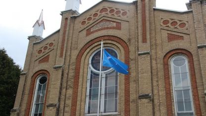 Kanada: Uygur Türkleri 148 yıllık kiliseyi satın alarak camiye çevirdi