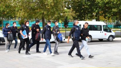 Yunanistan'a kaçmaya çalışan 5 FETÖ üyesinden 4'ü tutuklandı