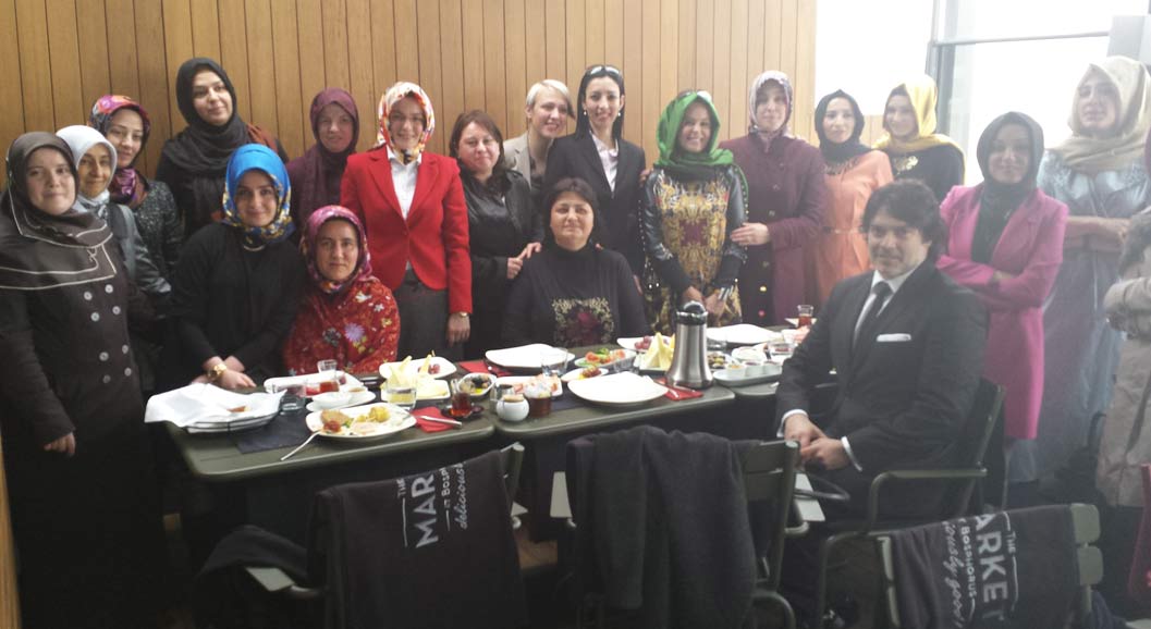 “İstanbul Gönüllü Anneleri”nden “Okutan Anne Projesi”ne Kahvaltı