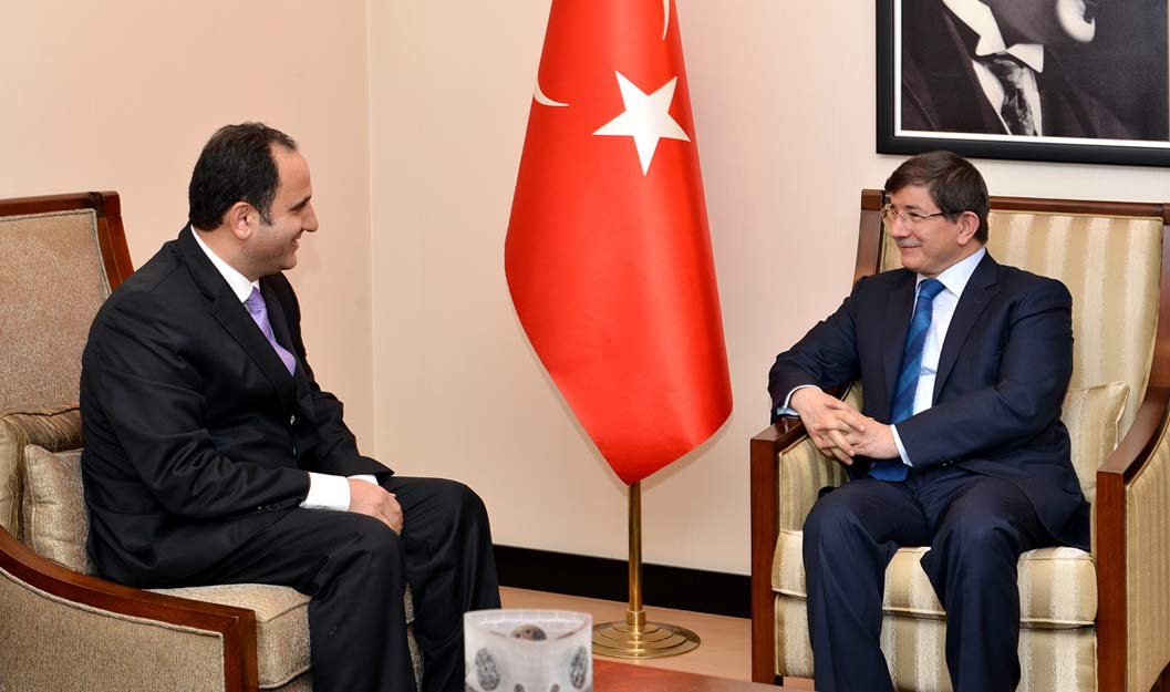 YTB BAŞKANI DOÇ.DR.KUDRET BÜLBÜL DIŞİŞLERİ BAKANI AHMET DAVUTOĞLU’NU ZİYARET ETTİ