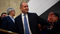 Bulgaristan'da cumhurbaşkanlığı seçimini Rumen Radev kazandı