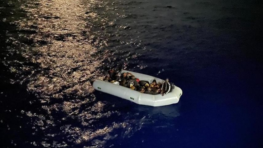Yunanistan'ın yasa dışı göçmen politikasının garantörü AB