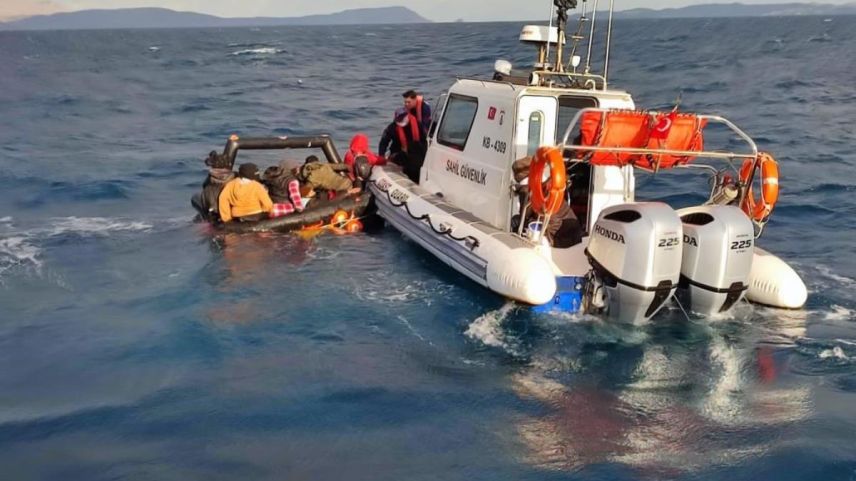 Yunanistan unsurlarınca geri itilen 86 düzensiz göçmen kurtarıldı
