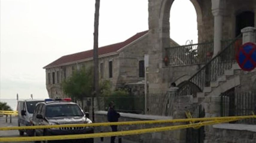 Kıbrıs Rum kesimindeki Larnaka Büyük Camisi'ne çirkin saldırı
