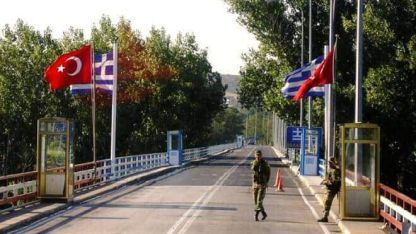 Edirne'de Yunan polis ve kız arkadaşı gözaltına alındı