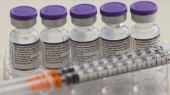 Çift doz Pfizer-BioNTech aşısı, omicron varyantına karşı yüzde 33 koruyor
