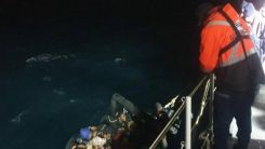 Ölüme terk edilen 5 düzensiz göçmen kurtarıldı