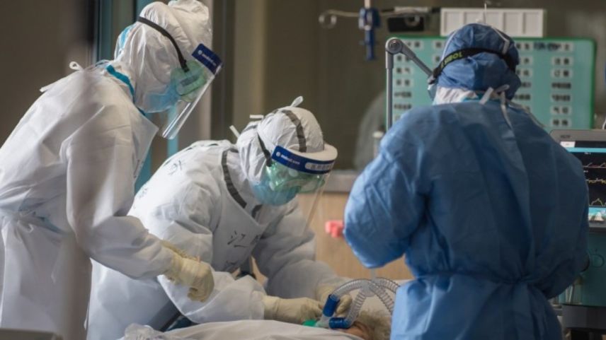 Yunanistan'da koronavirüsten ölenler 20 bini geçti