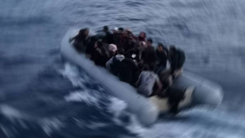 Ege'de teknenin karaya oturması sonucu 11 düzensiz göçmen öldü