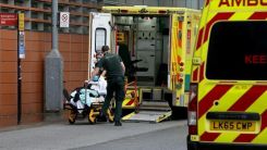 Avrupa'da hızla yayılan Omicron, ölümlerde büyük artışa neden olmuyor