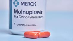 Yunanistan, Kovid-19 tedavisinde Molnupiravir ilacını kullanacak