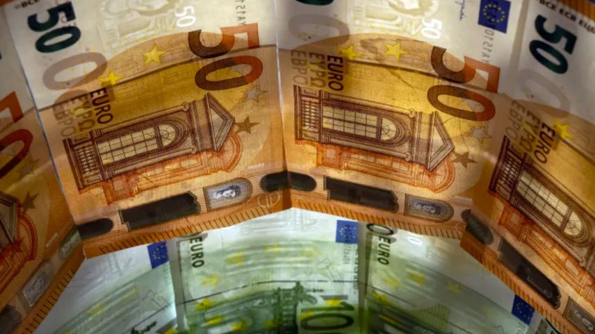 Ανακοινώνεται πακέτο μέτρων για να «σβήσει η φωτιά» από πανδημία και ακρίβεια
